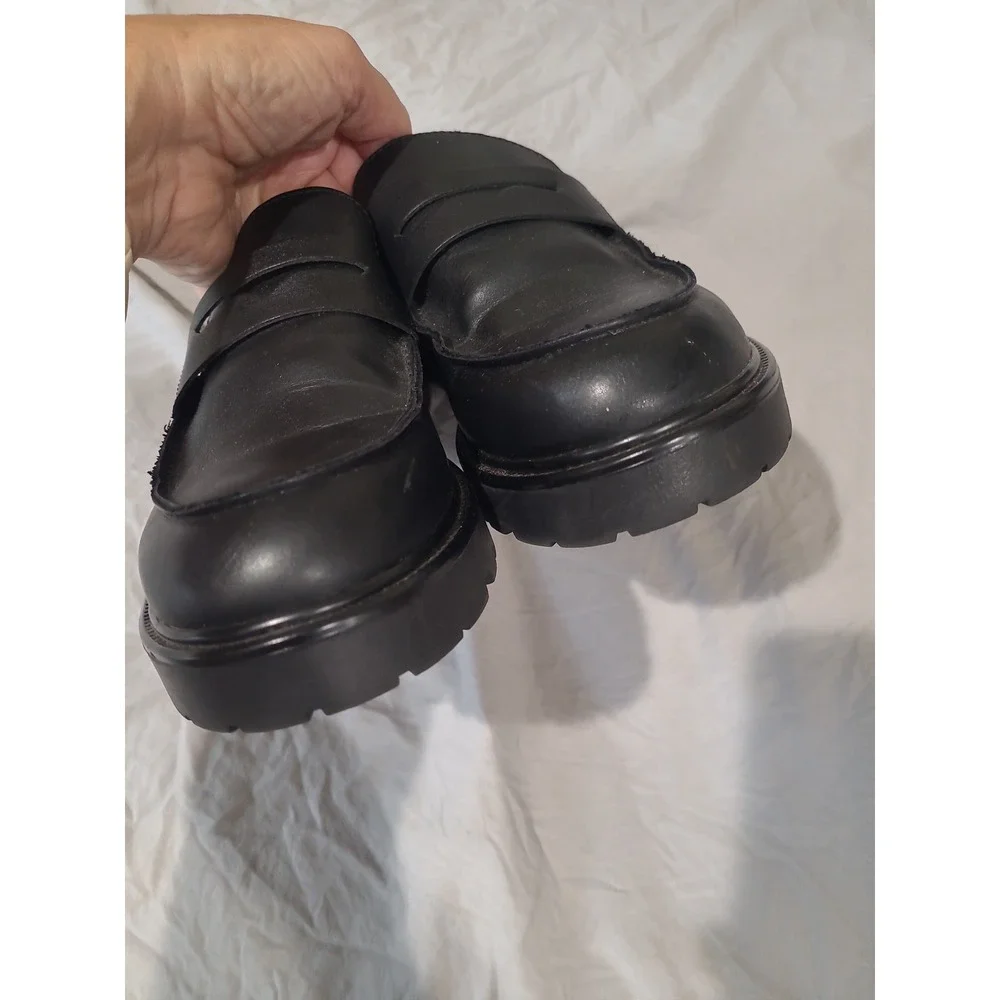 Steve Madden Lotto Black Penny Loafers Women's SZ 9M Shoes goth preppy academa